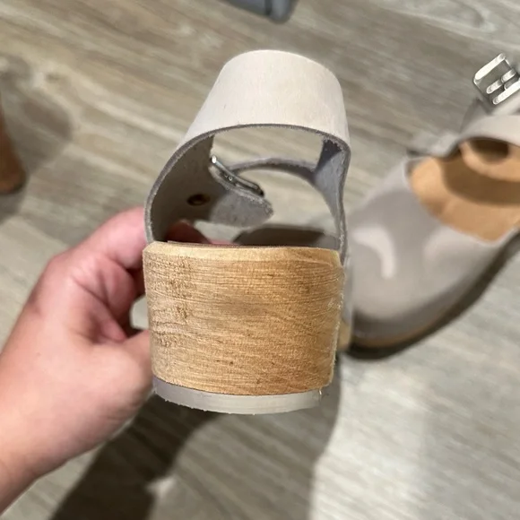 MIA Clogs - Picture 9 of 9